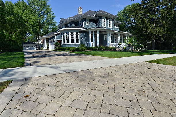Best Local Driveway Pavers  in Omro, WI